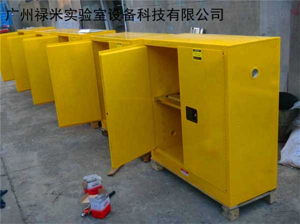 正確管理使用實驗室危化品及注意要點