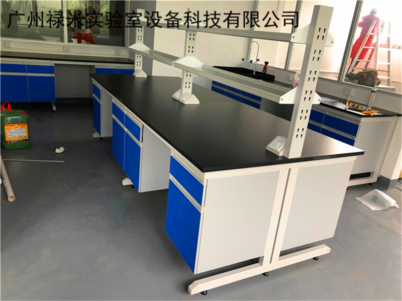 實(shí)驗臺