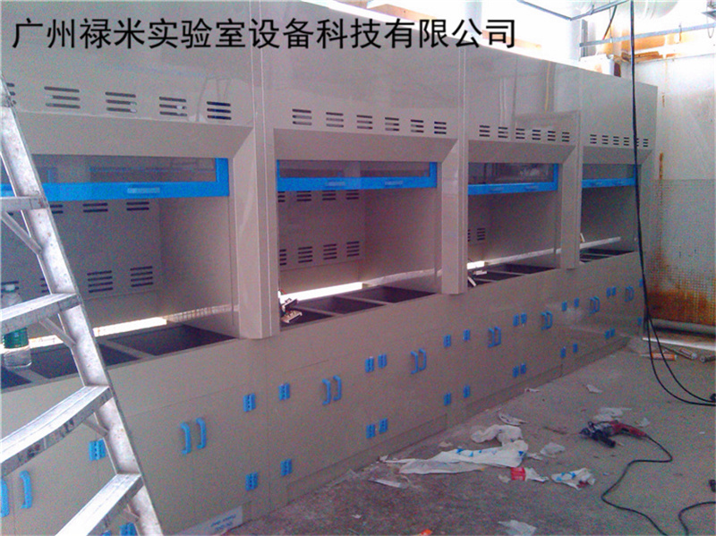 祿米pp通風(fēng)柜的制做材料及方法