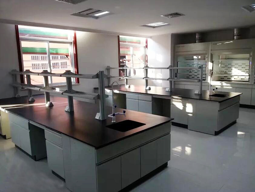 祿米實(shí)驗(yàn)臺的兩個(gè)重要配套設(shè)施